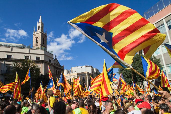 Spanish PM announces plan to pardon jailed Catalan separatists