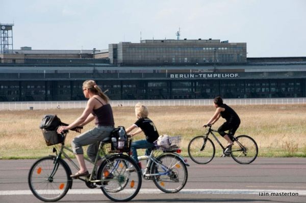 Berliners to be consulted on Tempelhof plans - image 3