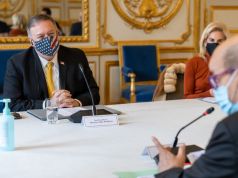Pompeo meets Macron in Paris