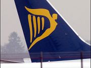 Ryanair to bill passengers for extra airport fees