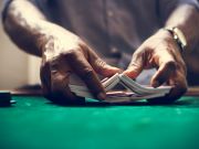 Police in Paris closes illegal poker club